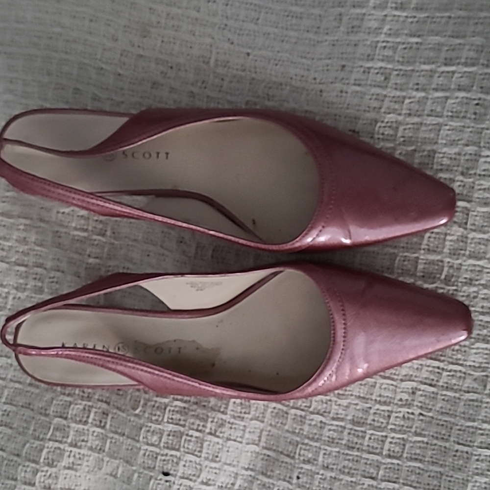 Karen Scott, size 9 sexy pink